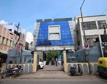 Hotel Viren International  